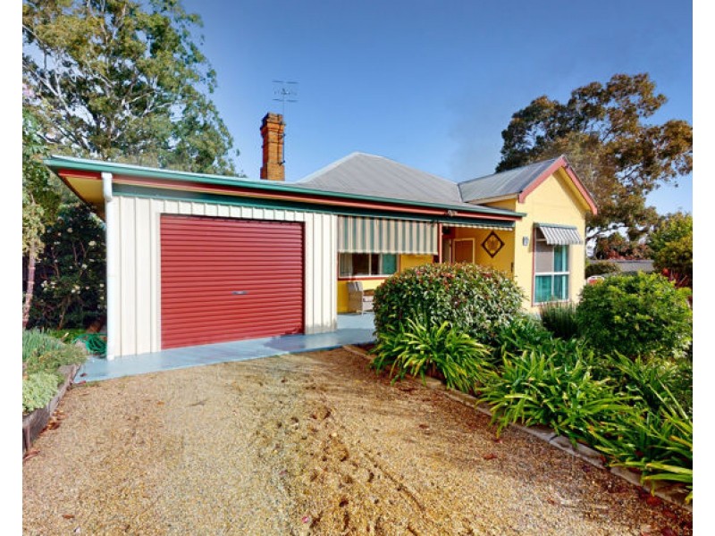 14 Gloucester Street, Junee NSW 2663