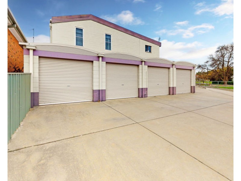 Unit 3/65 Commins Street, Junee NSW 2663