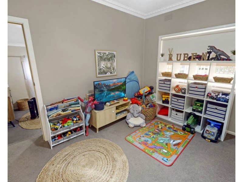 14 Lillian Street, Junee NSW 2663