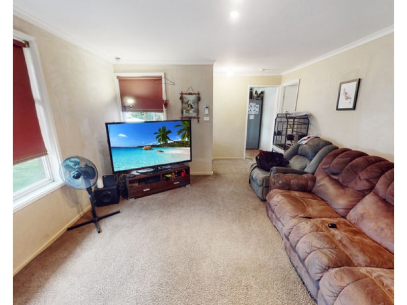 5 James Street, Junee NSW 2663