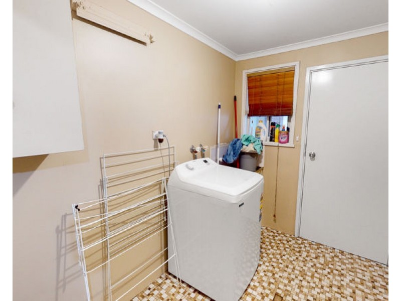5 James Street, Junee NSW 2663