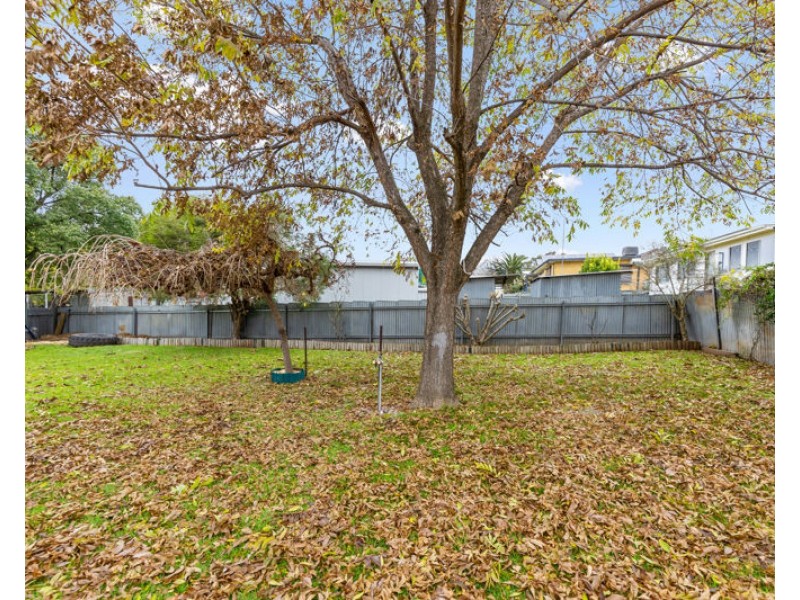 10 Anzac Avenue, Junee NSW 2663