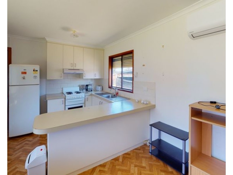 11 Cedric Street, Junee NSW 2663