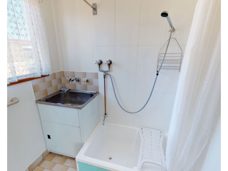 11 Cedric Street, Junee NSW 2663