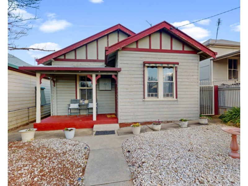 10 Kemp Street, Junee NSW 2663