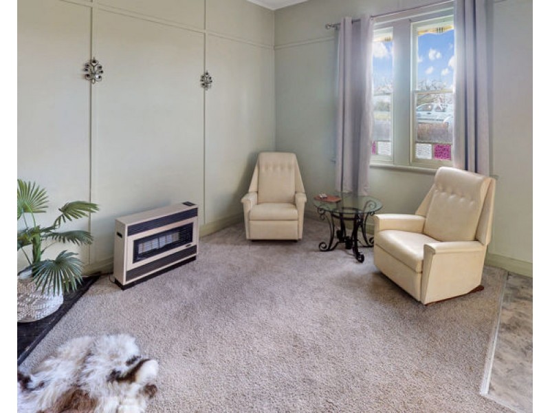 10 Kemp Street, Junee NSW 2663