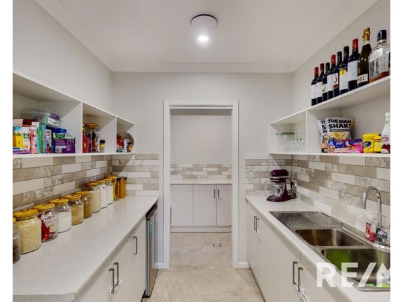 4 Walster Street, Junee NSW 2663