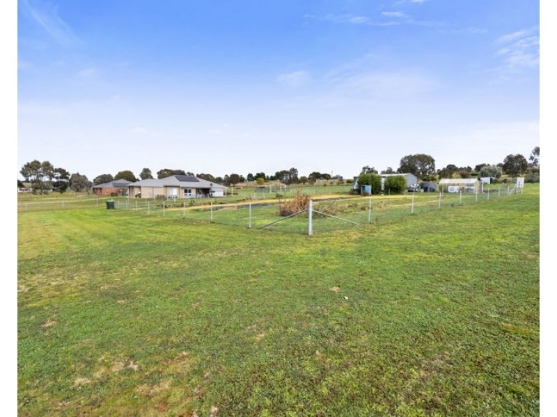 6 Walster Street, Junee NSW 2663