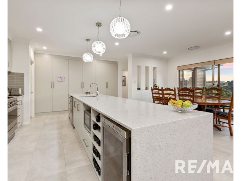 8 Walster Street, Junee NSW 2663