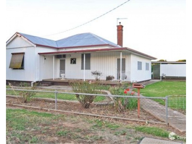 24 Florence Street, Junee NSW 2663