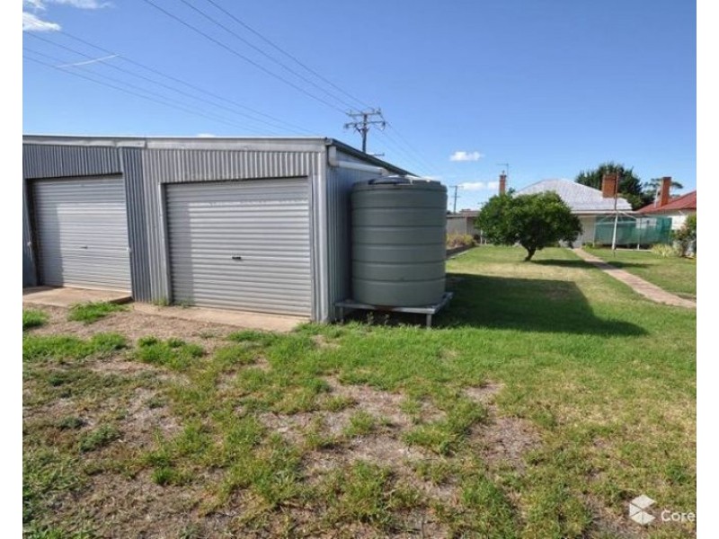 24 Florence Street, Junee NSW 2663