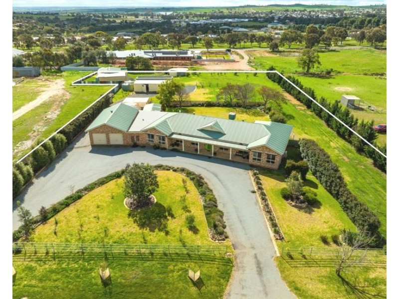 93 Wardle Street, Junee NSW 2663