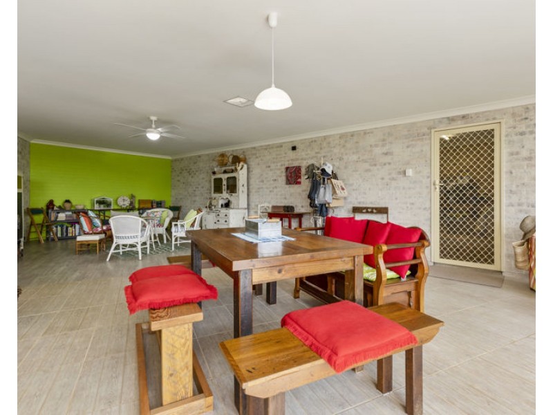 93 Wardle Street, Junee NSW 2663