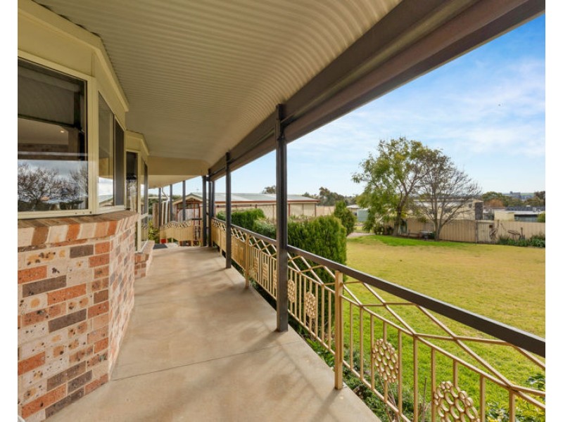 93 Wardle Street, Junee NSW 2663