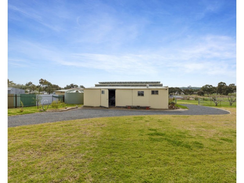 93 Wardle Street, Junee NSW 2663
