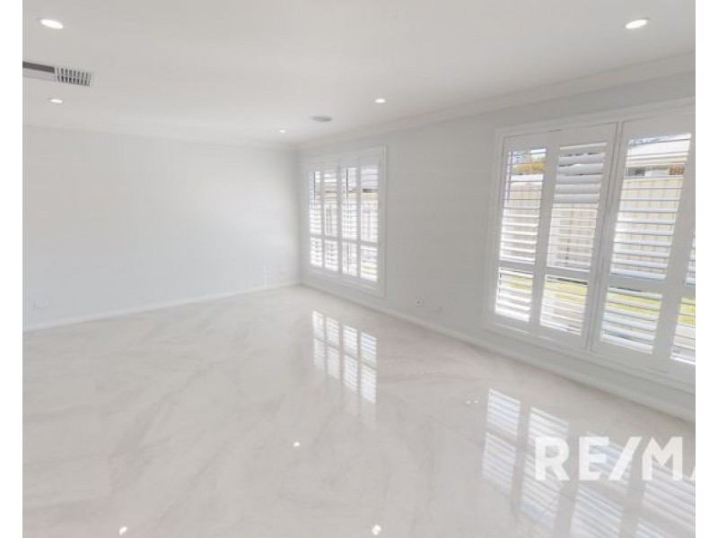 3/37 Waratah Dr, Junee NSW 2663