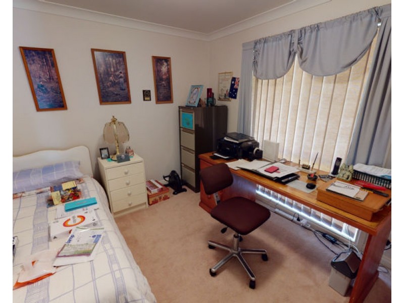 10 John Potts Drive, Junee NSW 2663