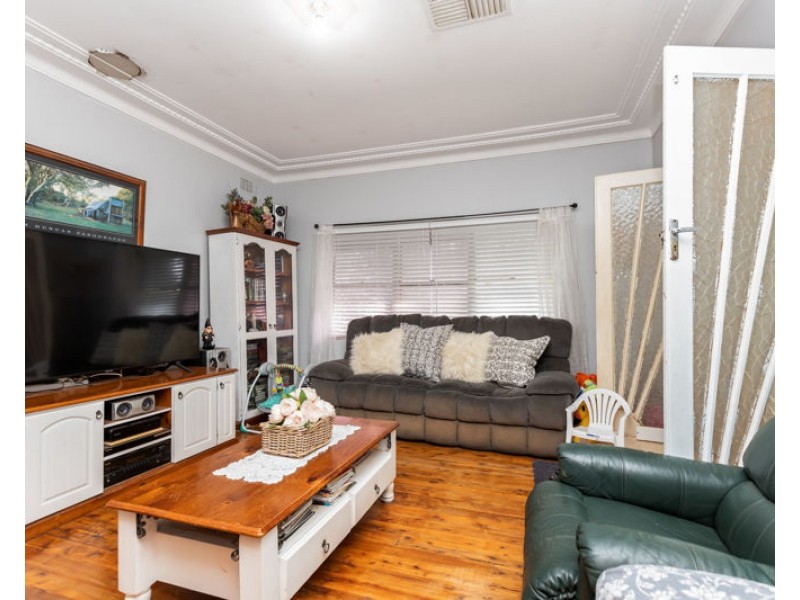 69 Merv Turners Road, Junee NSW 2663