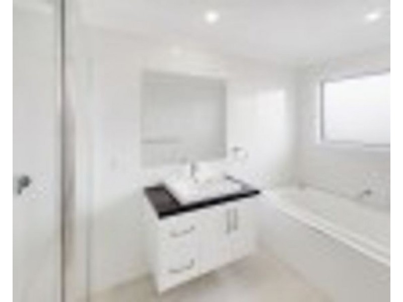 4/37 Waratah Drive, Junee NSW 2663