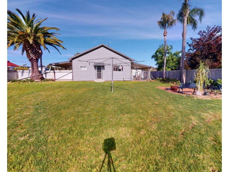 20 Castle Street, Junee NSW 2663