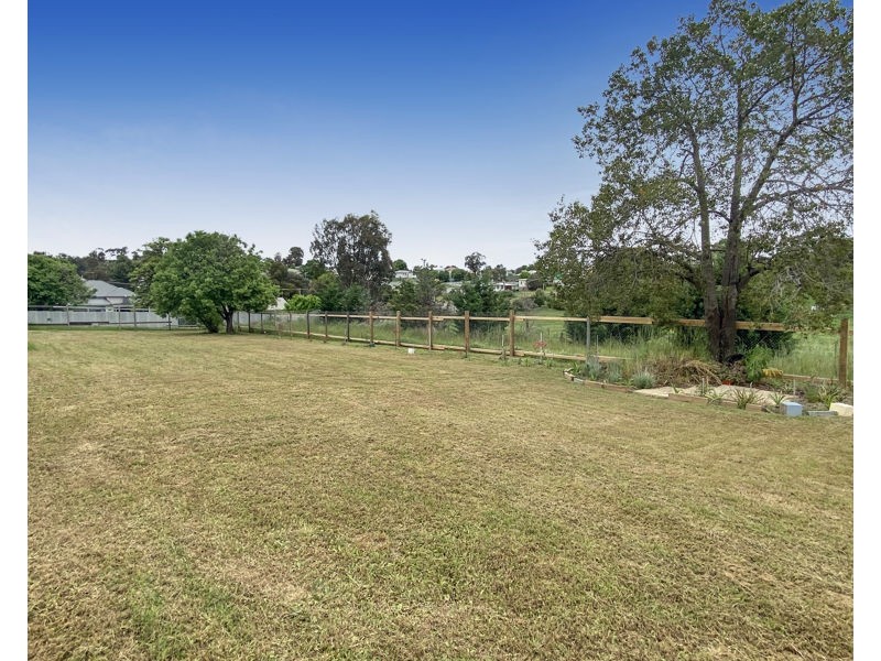 1 Ball Street, Junee NSW 2663
