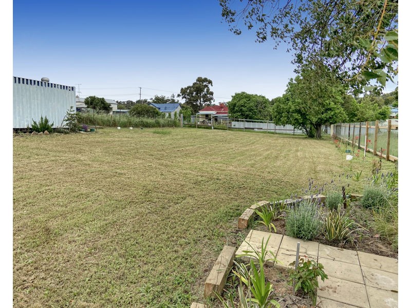 1 Ball Street, Junee NSW 2663