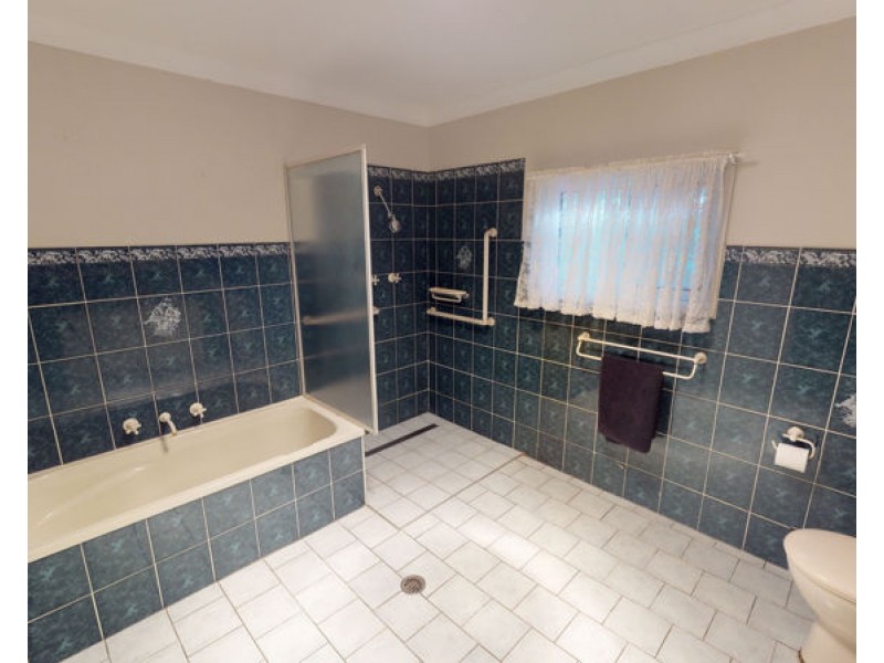 18 Florence Street, Junee NSW 2663
