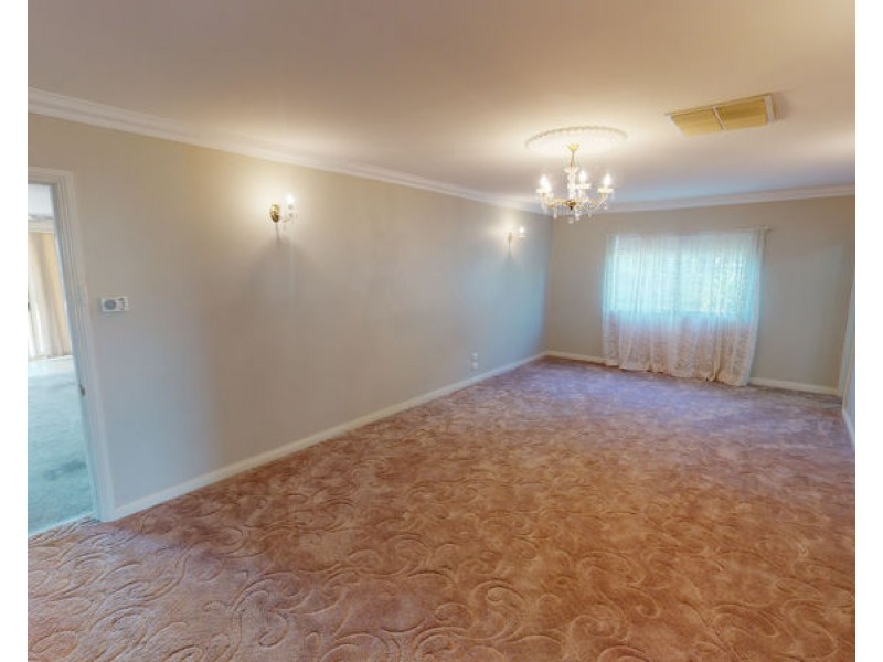 18 Florence Street, Junee NSW 2663