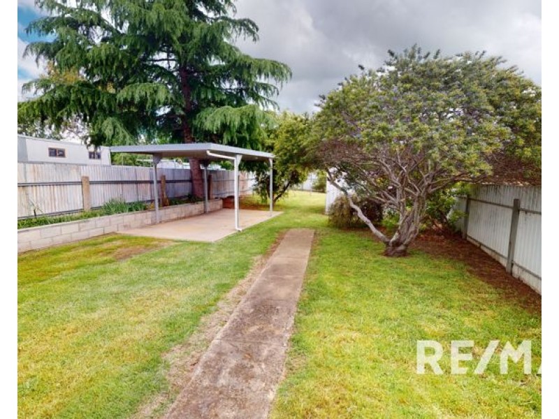 5 William Street, Junee NSW 2663