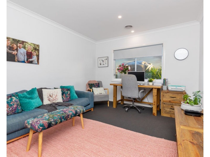 9 Walster Street, Junee NSW 2663