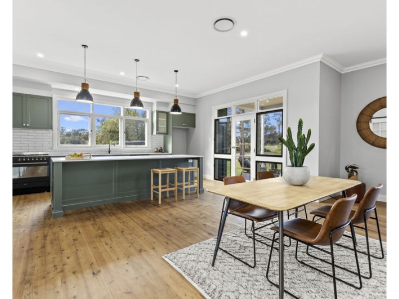 2-4 Mirrool Street, Coolamon NSW 2701