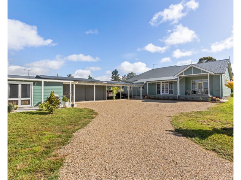 2-4 Mirrool Street, Coolamon NSW 2701