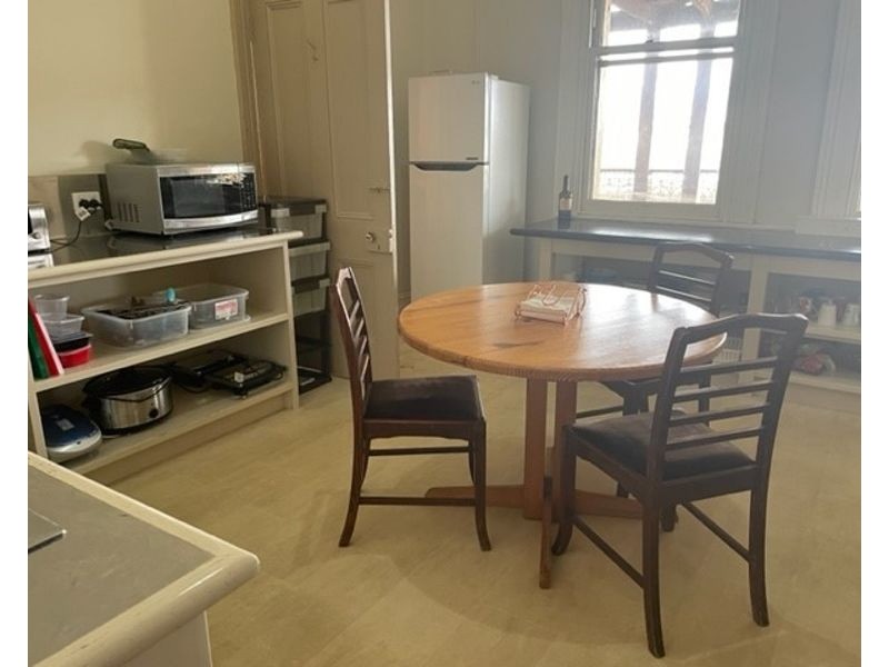 Room 3 The Loftus, Junee NSW 2663