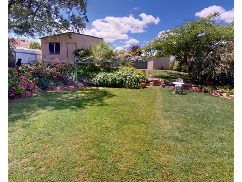 54 Commins Street, Junee NSW 2663