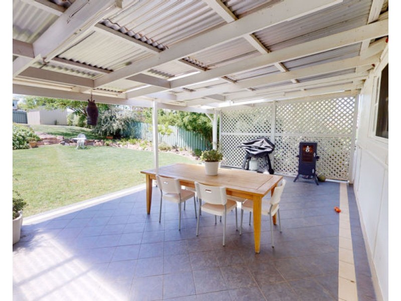 54 Commins Street, Junee NSW 2663