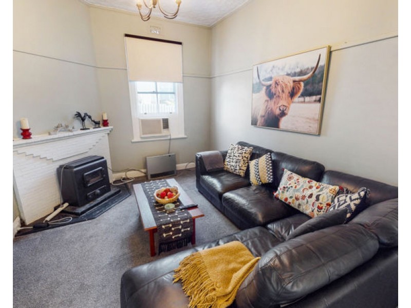 16 Stewart Street, Junee NSW 2663
