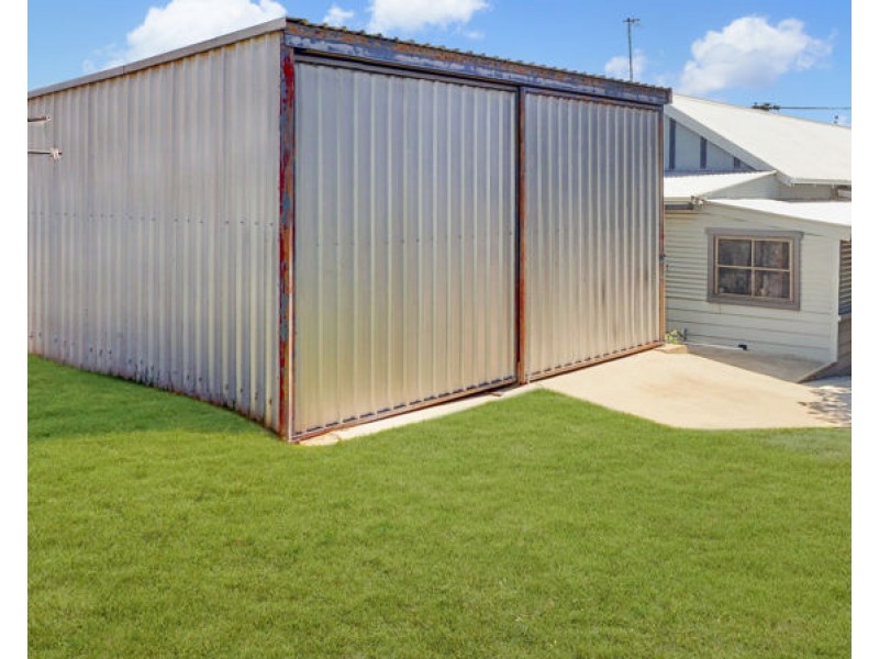 16 Stewart Street, Junee NSW 2663