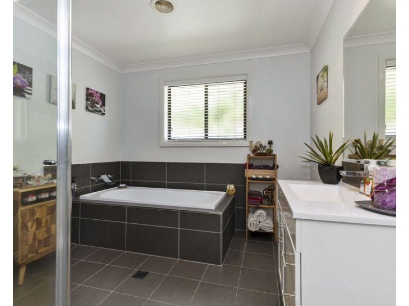 20 Ducker Street, Junee NSW 2663