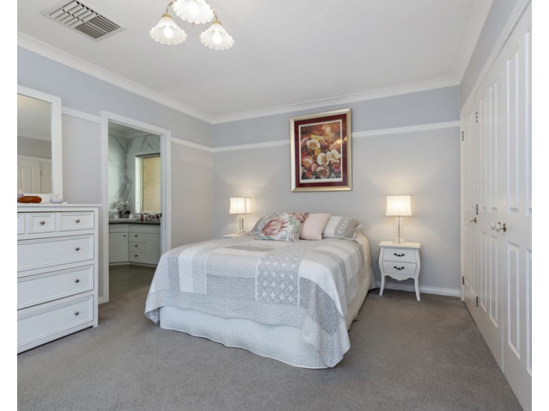 4 Smythe Road, Junee NSW 2663