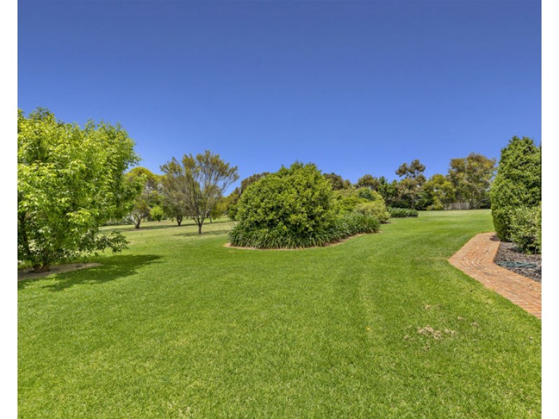 4 Smythe Road, Junee NSW 2663
