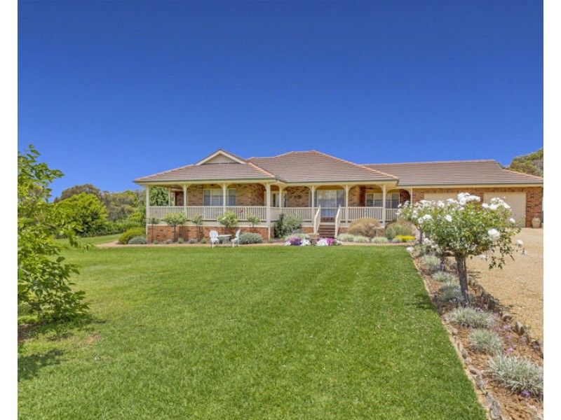 4 Smythe Road, Junee NSW 2663