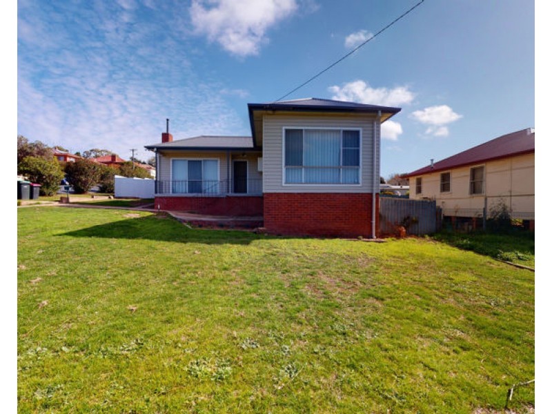 29 French Street, Junee NSW 2663