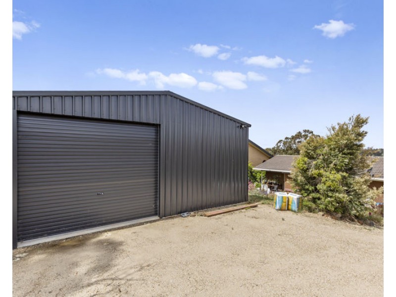 11 Kitchener Street, Junee NSW 2663