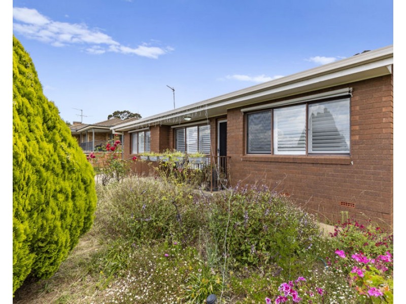 11 Kitchener Street, Junee NSW 2663