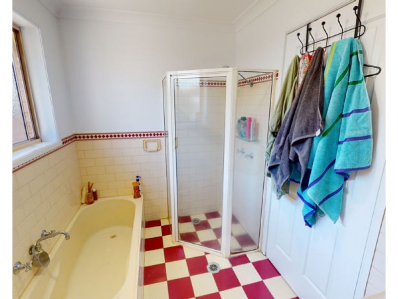 22 French Street, Junee NSW 2663