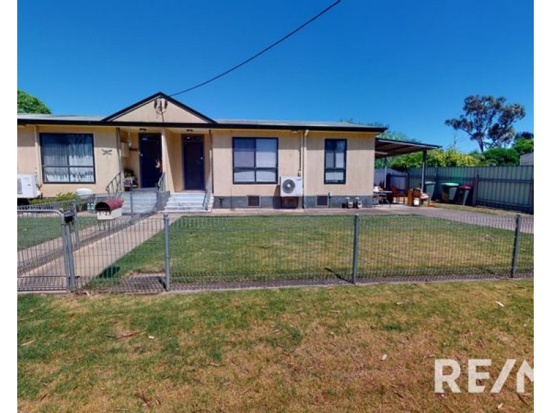 1/27 Railway Parade, Junee NSW 2663