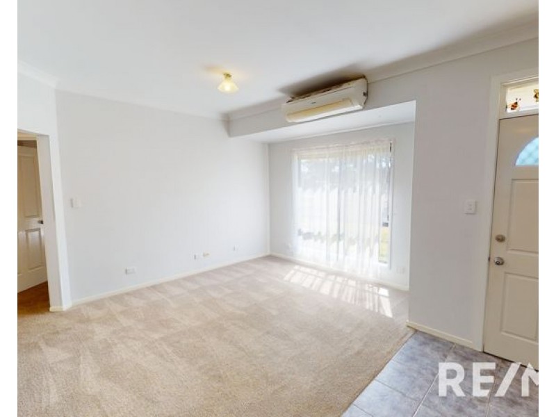 1/27 Railway Parade, Junee NSW 2663