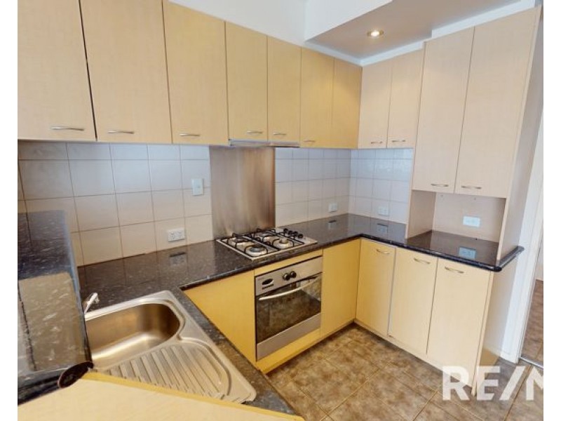 1/27 Railway Parade, Junee NSW 2663