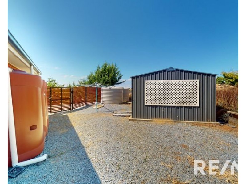 12 Taylor Street, Junee NSW 2663
