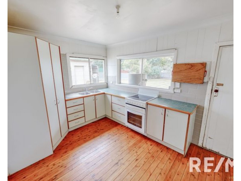 6 Prince Street, Junee NSW 2663